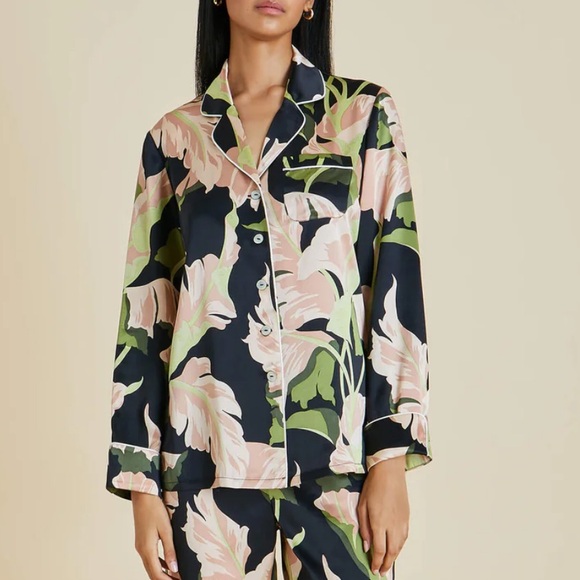 Olivia von Halle Black and Pink Floral Pajamas $777 Retail - Picture 2 of 10